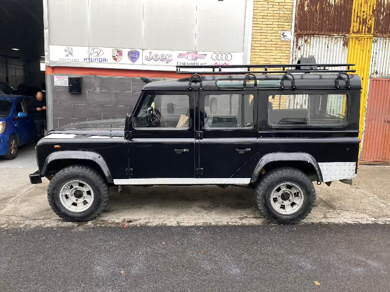 2003 Land Rover defender 110
