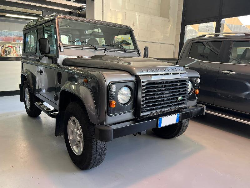 2009 Land Rover Defender 90